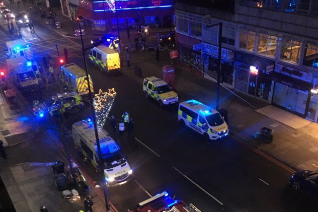 بريطانيا... إصابة 3 أشخاص في حادث طعن بوسط لندن