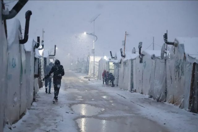 الأسباب العِلمية لفتك البرد بالسوريين