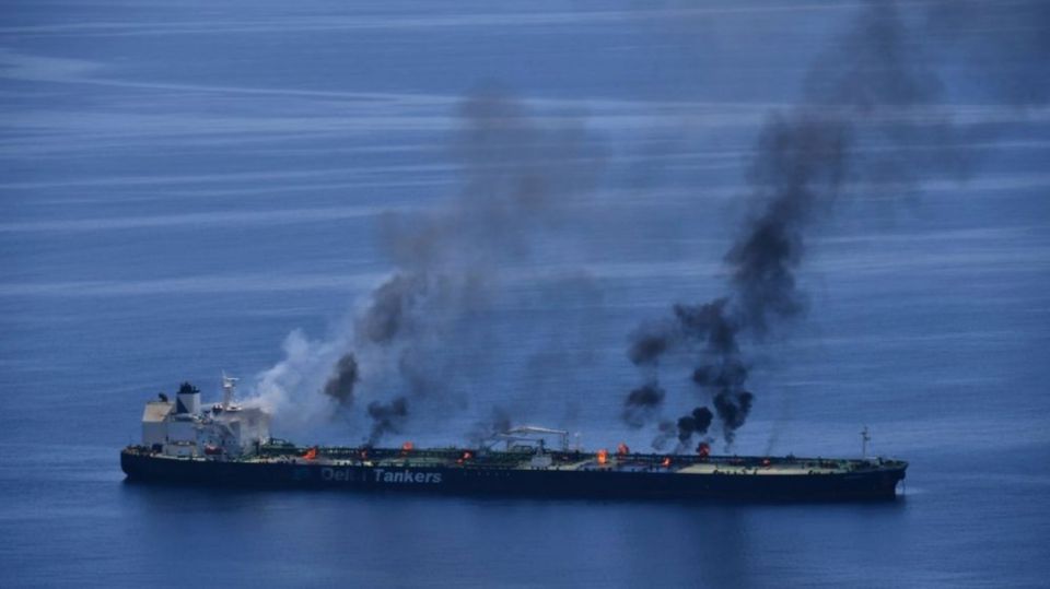 الحوثيون يعلنون استهداف سفينة للكيان الصهيوني في البحر الأحمر