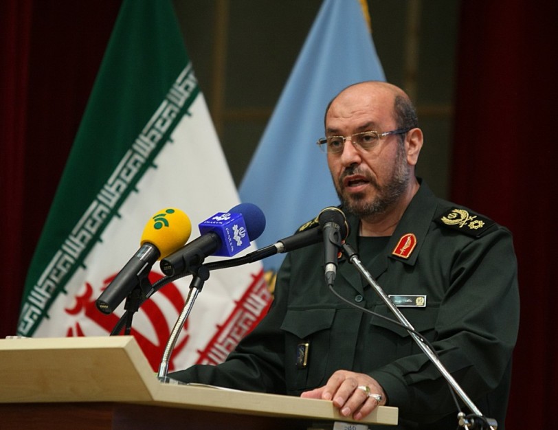 وزير الدفاع الإيراني: أمريكا تغوص في مستنقع مخططاتها