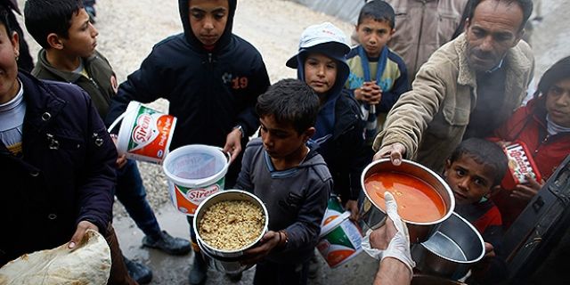 شبح الجوع يخيّم