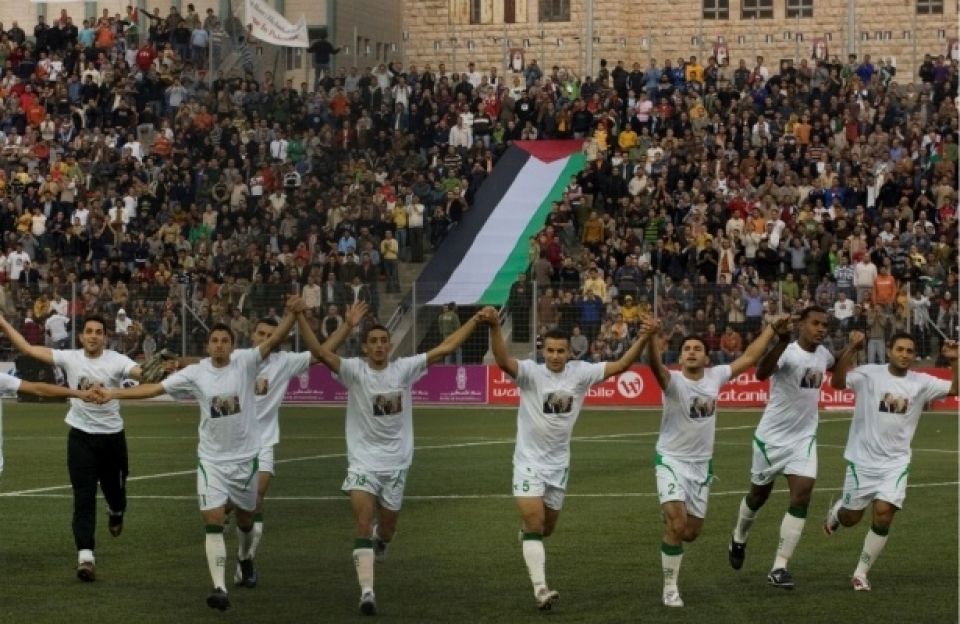 قطار الرافضين للتطبيع يتسع