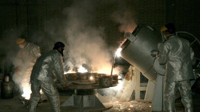 طهران: لن نطبق الاتفاق النووي من جانبٍ واحد