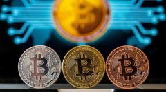 &laquo;بيتكوين&raquo; تهبط لأدنى مستوى في عام