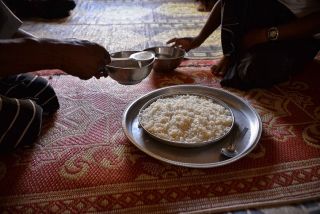 (يد التقشف) الحكومية.. تتجنب موارد القلة!