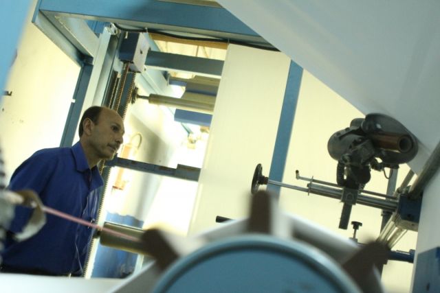 الحكومة وشرعية قوانينها!!