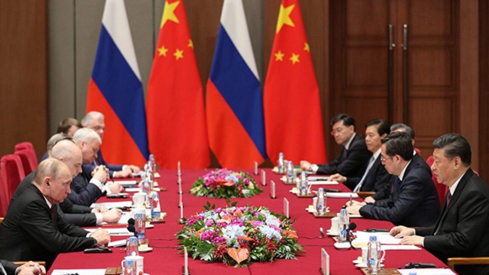 الصين وروسيا وتخطي عتبة الاجتماع خوفاً من الأمريكي