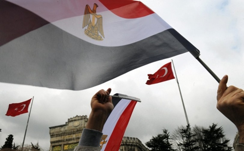 مصر تعلن سحب سفيرها من تركيا وتخفيض العلاقات الدبلوماسية معها