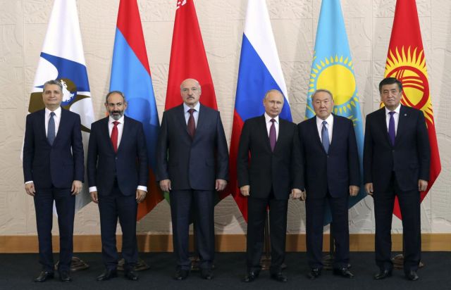 بوتين: إلى مزيد من التقارب الأوراسي