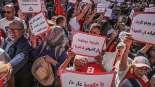 الثورة و«الوجبات السريعة»!