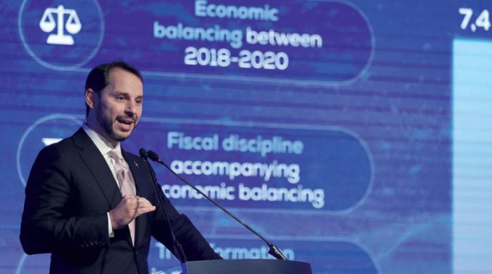 تركيا تعلن برنامجاً اقتصادياً &laquo;متشائماً&raquo;... والليرة تتراجع