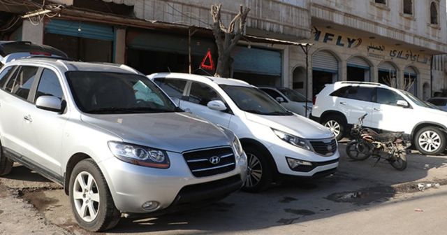 تعطيل نقل ملكيات المركبات يثقل كاهل المواطنين وسط سوء تنظيم حكومي