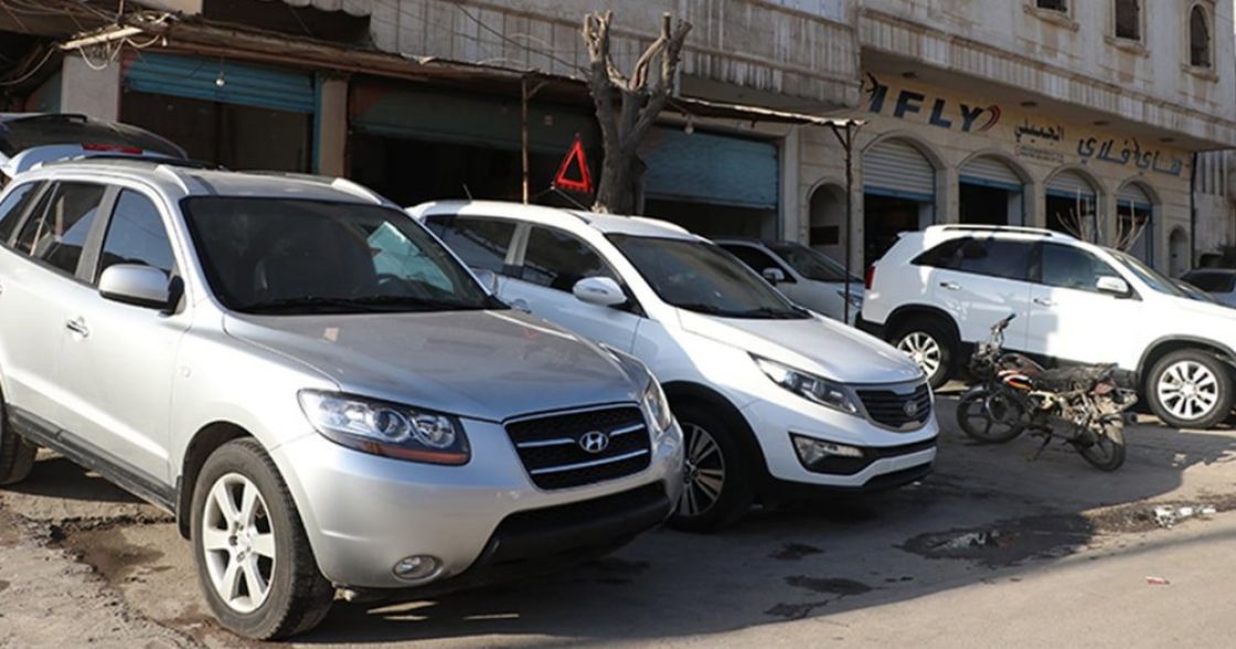تعطيل نقل ملكيات المركبات يثقل كاهل المواطنين وسط سوء تنظيم حكومي