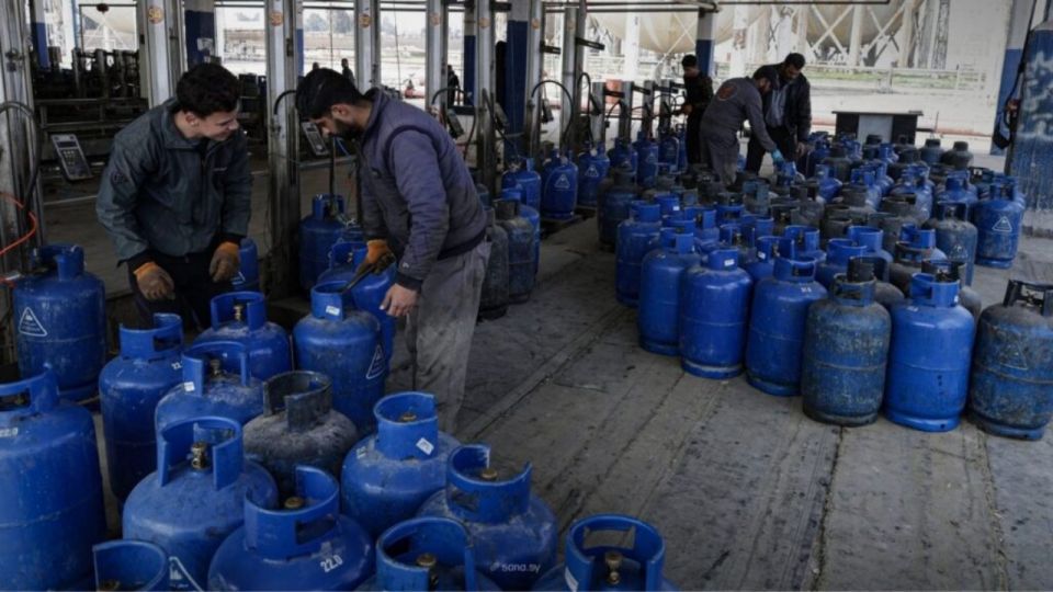 سوريا: بعد قرار إشكالي عن بيع الغاز &laquo;بالدولار&raquo; مسؤول يوضح