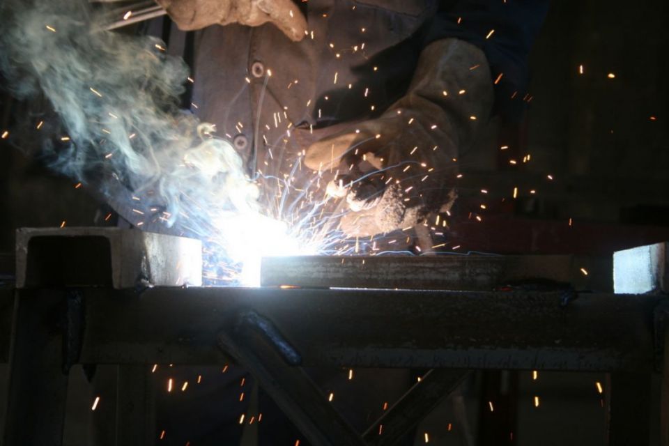 بصراحة ... قضايا العمل وما طرح في المؤتمرات