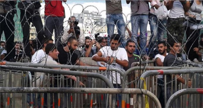 لبنان رهينة &laquo;سوليدير&raquo;.. وحركة الشارع إلى تصاعد