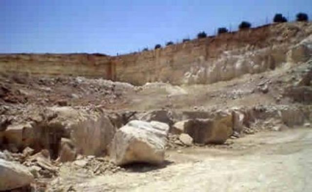 تعثّر غير مبرر في مقلع (البدروسية) في اللاذقية
