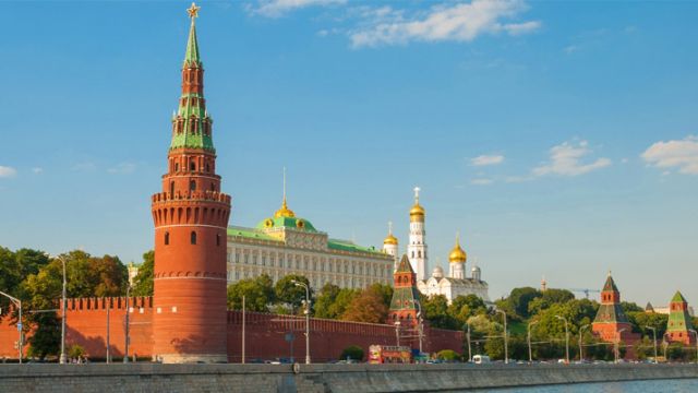 بيسكوف: الكرملين لا يتقبّل فكرة حرب مع أوكرانيا