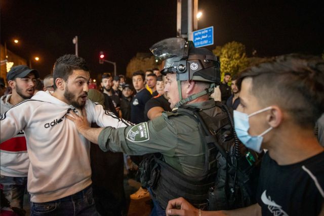 تأجيل الانتخابات الفلسطينية: الكيان يخسر حتى عند تسجيل النقاط!