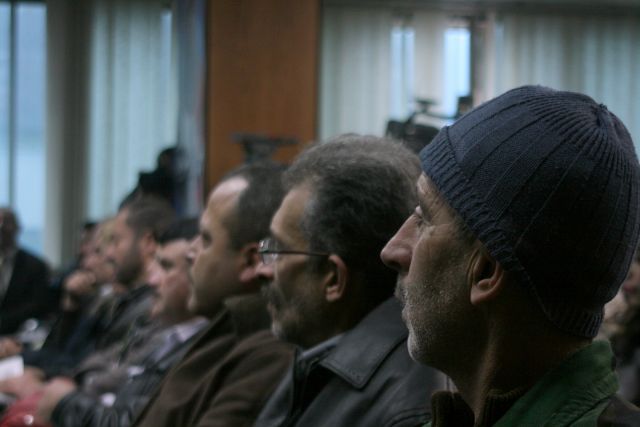 الخروج من عنق الزجاجة..