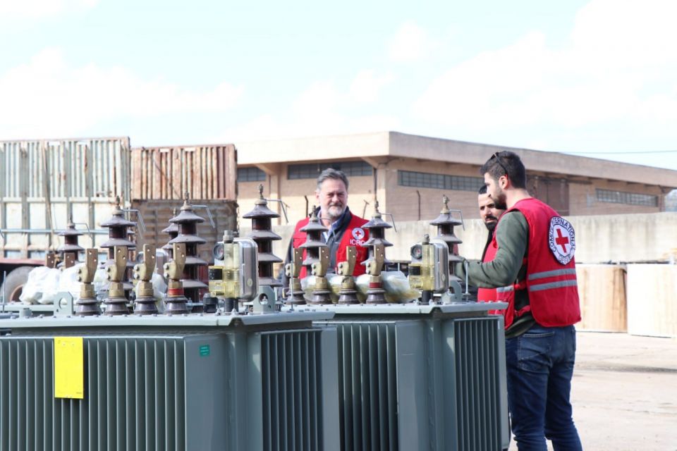 الصليب الأحمر الدولي يقدم 8 محولات كهرباء جديدة في اللاذقية