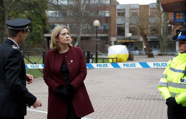 عن الجَوْسسة والعالم المجنون .. وتحرير العقل!