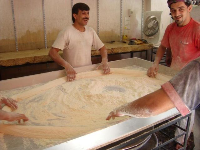 بربوباغندا (التهريب ورفع الدعم) تحوم حول الخبز مجدداً