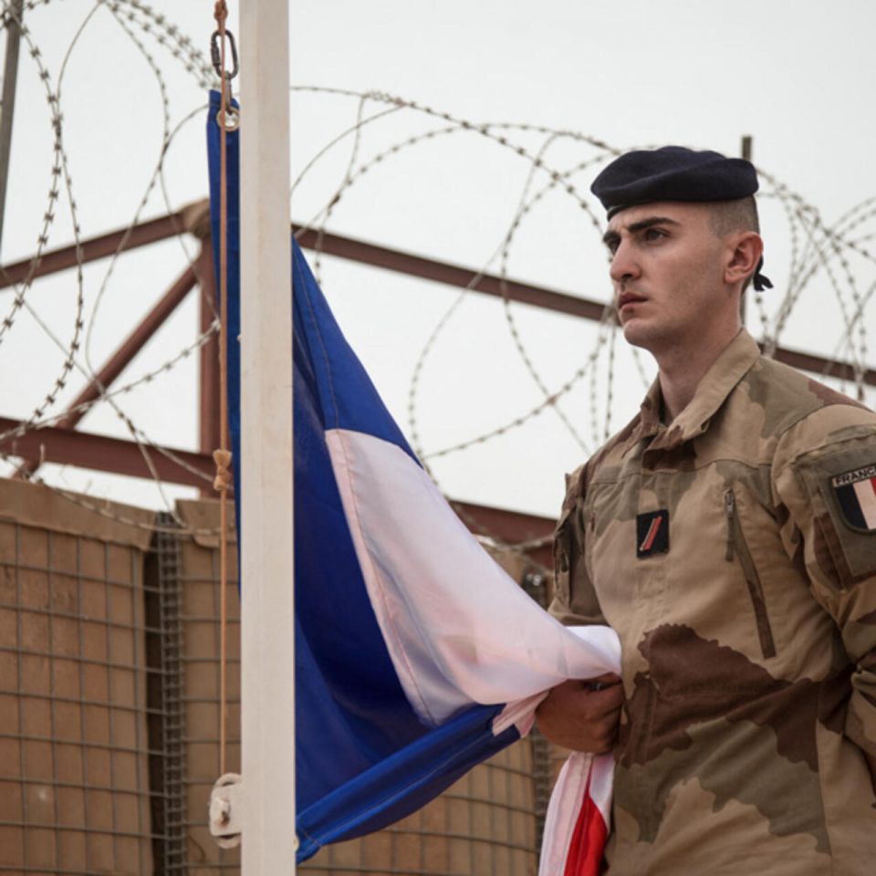 بوركينا فاسو تمهل فرنسا شهراً لجلاء قواتها