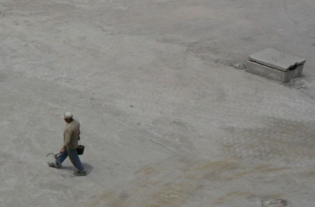 العمال آخر من يعلم