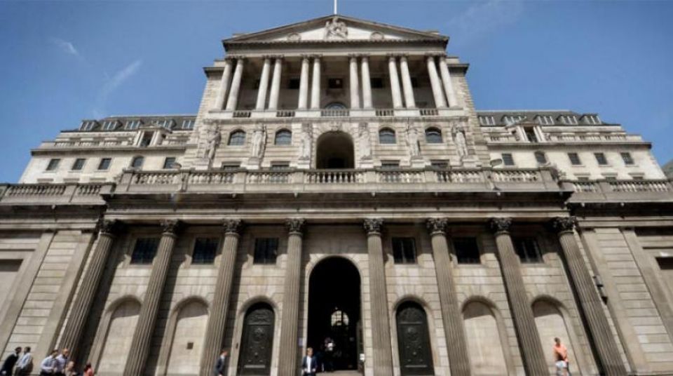 بنك إنجلترا يتحدى الـ&laquo;بريكست&raquo; ويرفع الفائدة بالإجماع