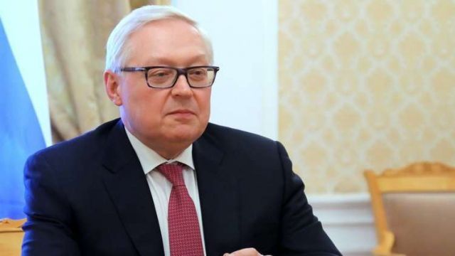 ريابكوف: فرض عقوبات على دول إعادة إعمار سورية عمل تخريبي