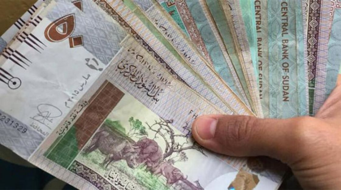 تدهور جديد في العملة السودانية يصل بالدولار إلى 72 جنيهاً