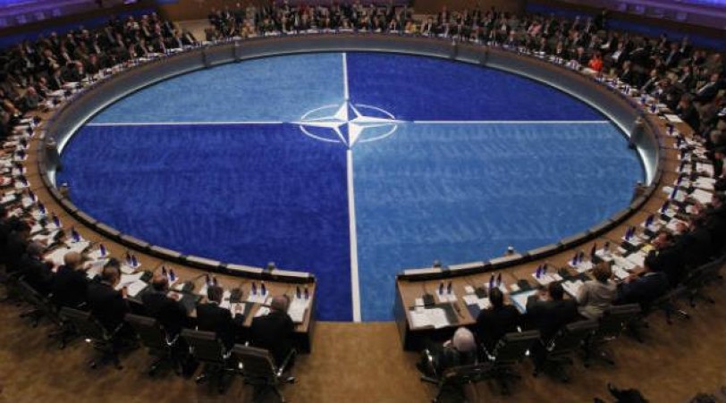 الناتو يستبعد فرض منطقة حظر جوي في سورية