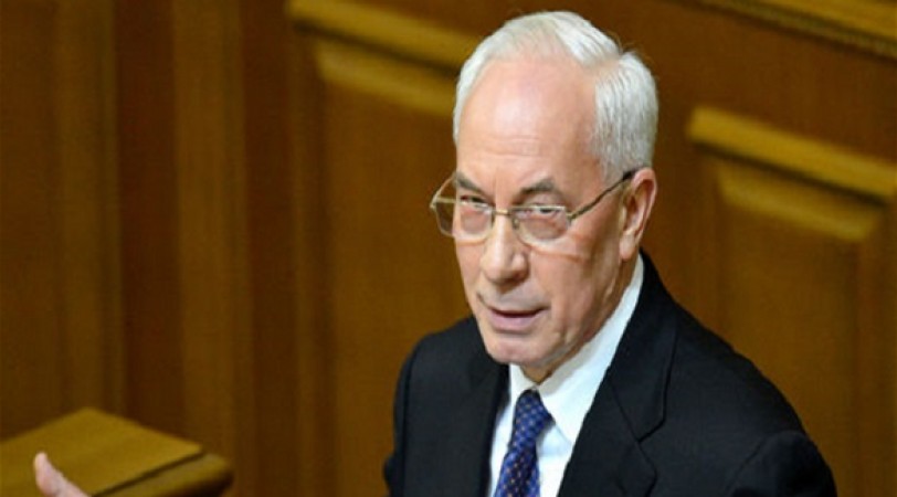 أزاروف: تدهور العلاقات مع روسيا سيهدد بانهيار الاقتصاد الأوكراني