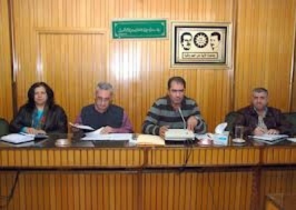في مجلس اتحاد عمال دمشق: بيئة تشريعية تحمي العمال، وتتمسك بالدور الأبوي للدولة