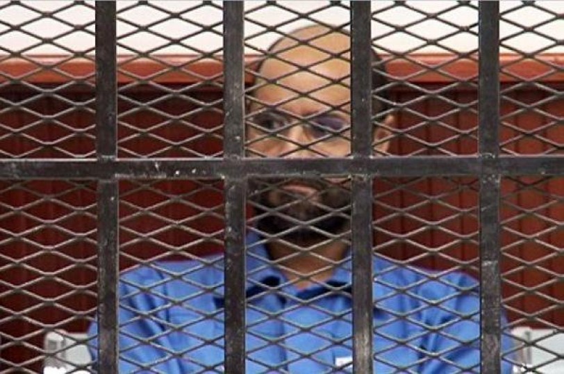 بدء محاكمة نجلي القذافي ومسؤولين سابقين في ليبيا