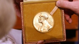 احتمال منح جائزة نوبل في مجال الطب لباحث روسي في مجال المناعة