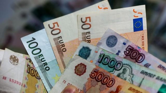 كيف سيتم دفع الروبل مقابل الغاز؟  (انفوغراف توضيحي)