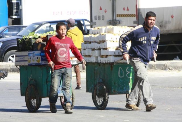 معاملات إصابات العمل.. روتين قاتل