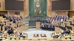 87 نائباً أردنياً يطالبون الحكومة بطرد سفير الاحتلال