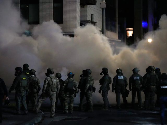 الشكل المُعاصِر للحرب الأهلية الأمريكية واستغلال «البروليتاريا الرثّة»