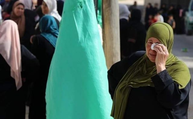 شهيدتان برصاص الاحتلال: إحداهما طعنت ضابطاً والثانية أم لستة أطفال