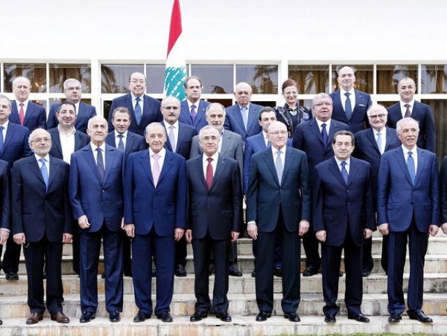 لبنان: حكومة تنازلات متبادلة آنياً!