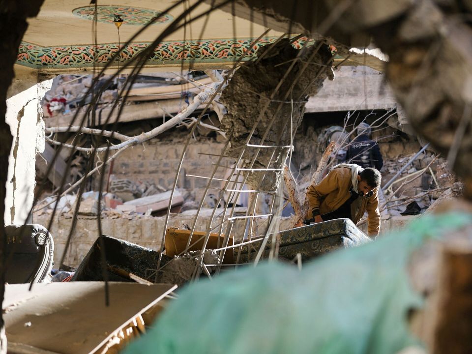 اليمن مفصول عن الإنترنت بسبب غارات ليلية للتحالف