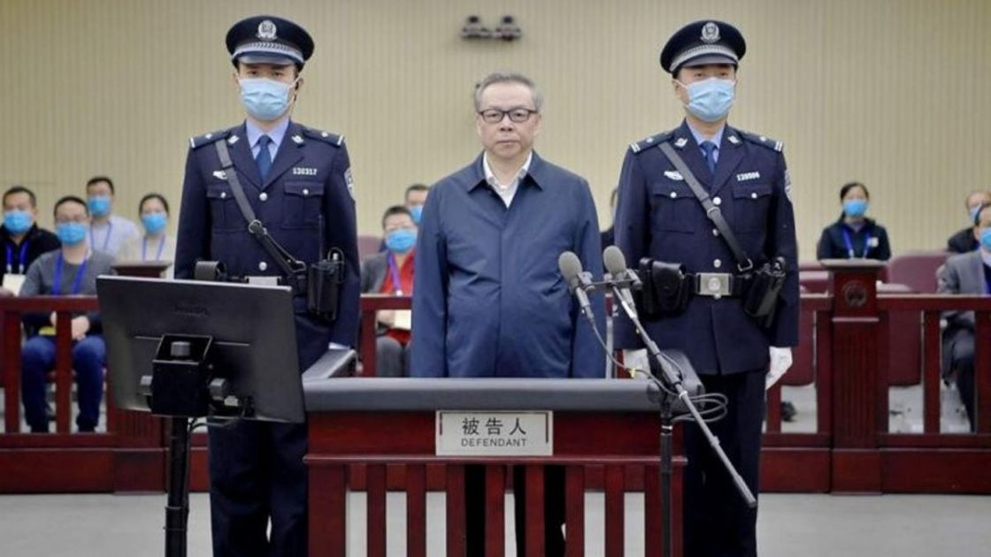 الصين تحكم على رجل أعمال فاسد بالإعدام