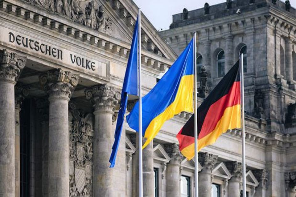 برلين تعترف بتغطيتها نصف التمويل الأوروبي لحرب أوكرانيا