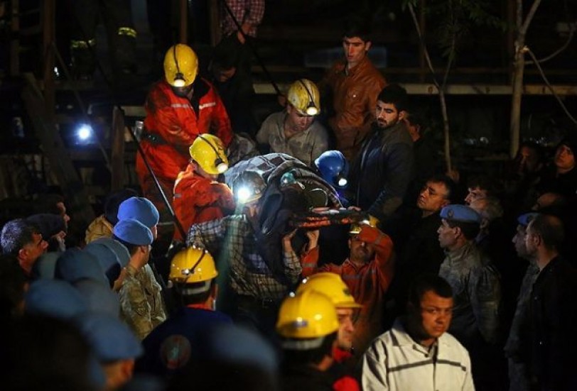 تركيا تتوقع مقتل أكثر من 300 عمال منجم سوما