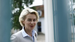 برلين: روسيا ليست خصما وإنما تحديا!