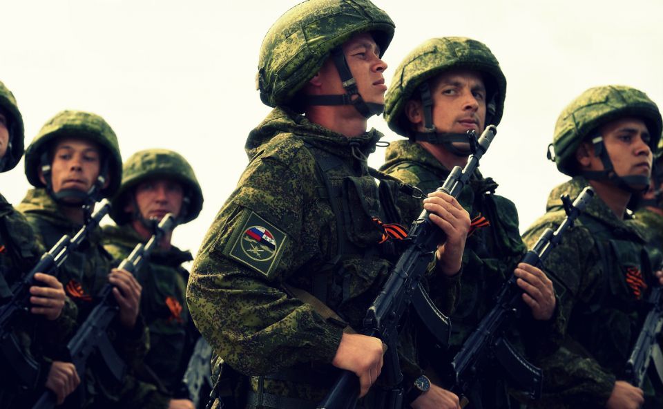 المعايير الأمريكية المزدوجة في محاربة الإرهاب تؤدي لتفاقم التهديدات على الجنود الروس