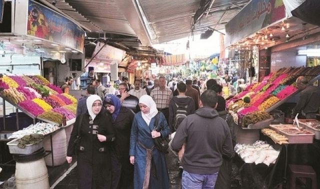 المواطنون يكتوون بالأسعار.. والوزير يقول أنهم راضون!!